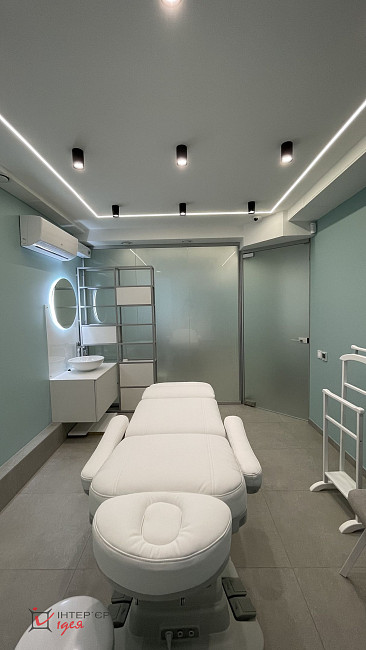 Салон краси &quot;EIS&quot; площею 60 м²