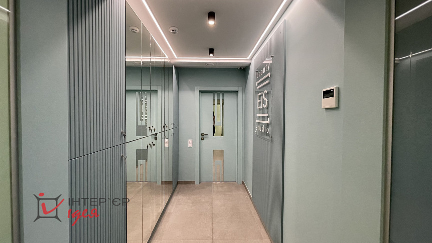 Салон краси &quot;EIS&quot; площею 60 м²