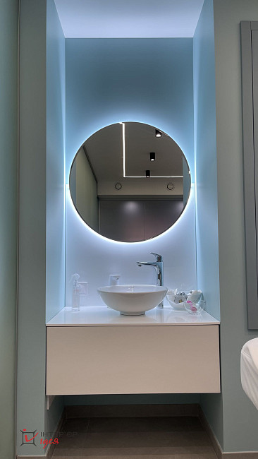 Салон краси &quot;EIS&quot; площею 60 м²