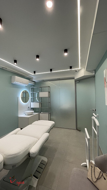 Салон краси &quot;EIS&quot; площею 60 м²