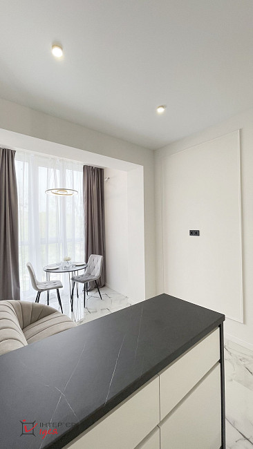 Стильна сучасна квартира площею 45 м²