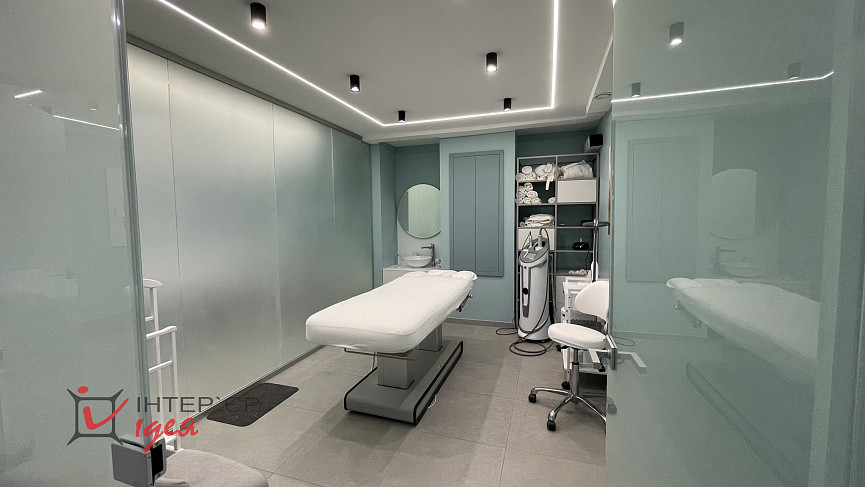 Салон краси &quot;EIS&quot; площею 60 м²
